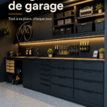 Garage bien organisé avec des étagères et des bacs de rangement